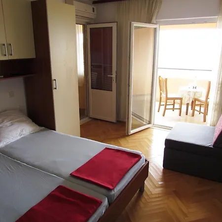 아파트 City Beach Medna 마카르스카